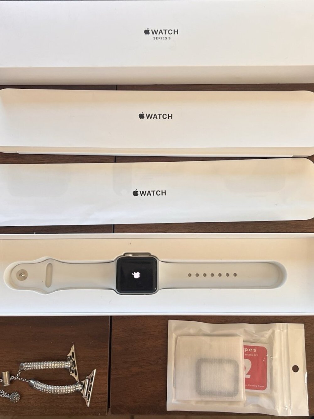 Apple Watch 3 GPS White Band 38mm Silver 90% Battery Model MTEY2LL/A Complete +